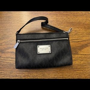 Black Michael Kors wristlet, great condition
